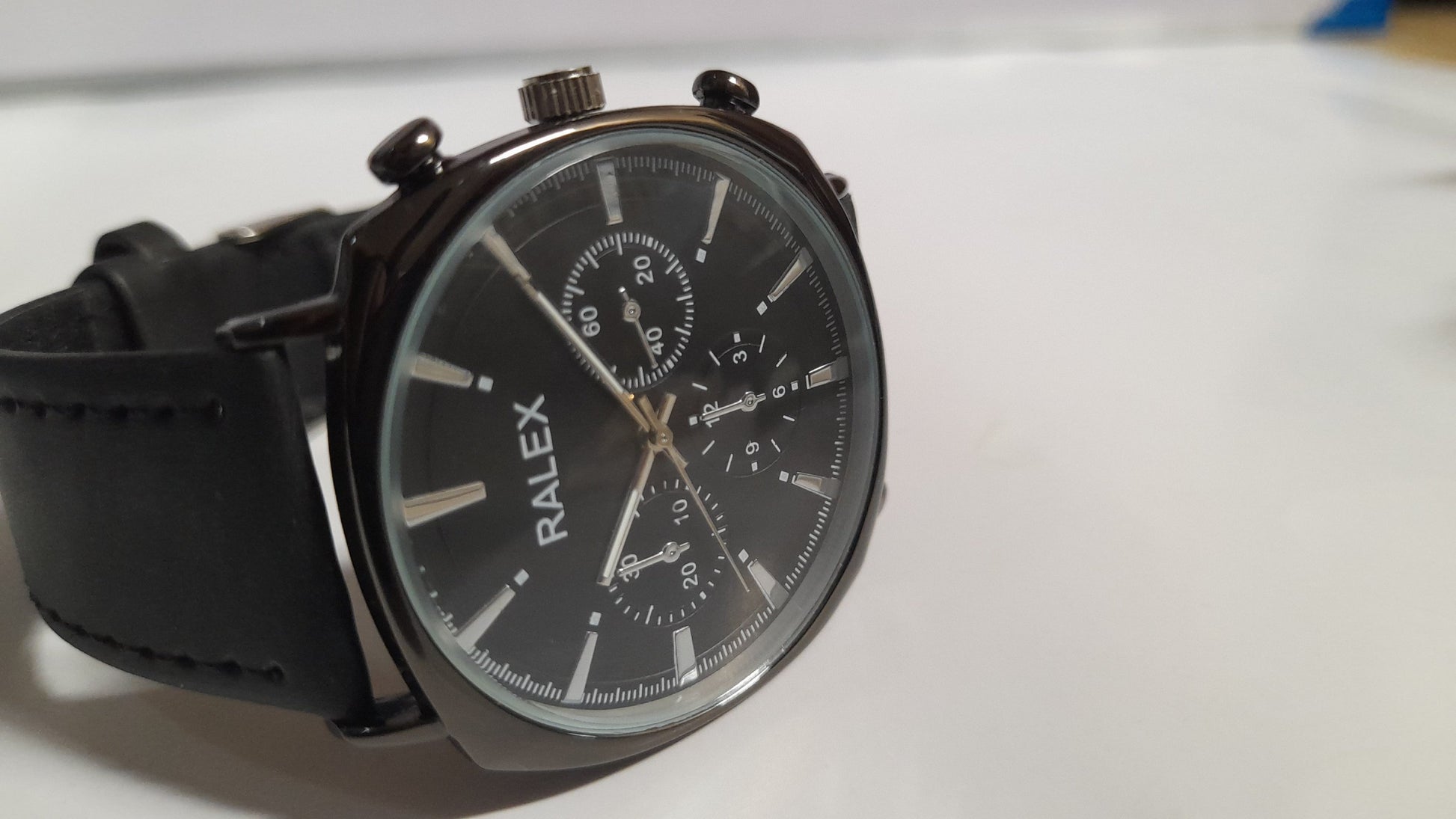 Ralex-Inspired Men’s Quartz Watch – All Black Edition