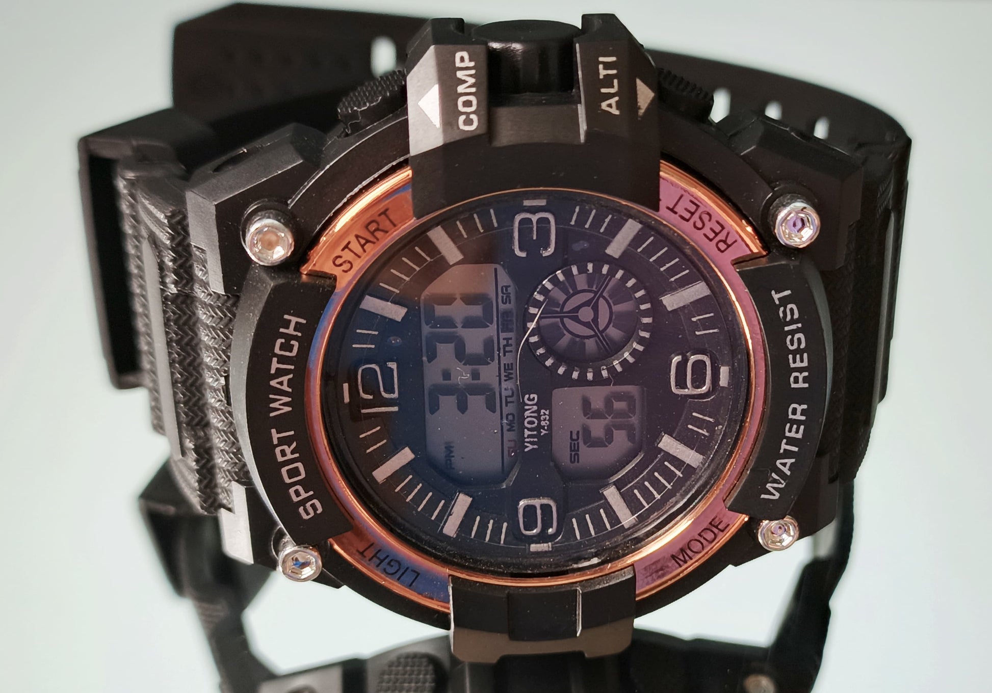 Yitong Multi-Color LED Sports Watch – 6 Light Modes, Date, Day, Alarm & Stopwatch