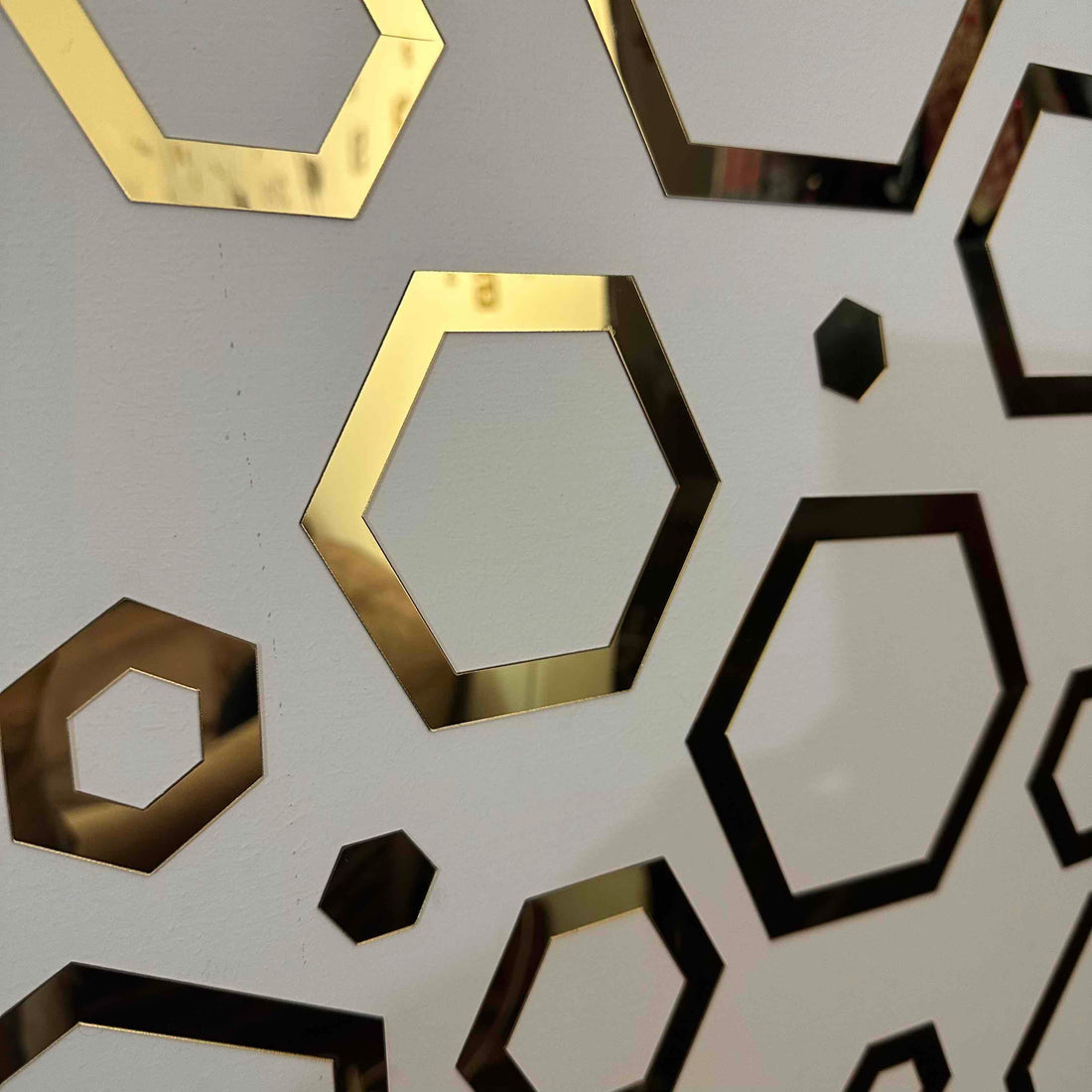 Hexagon Gold Mirror Wall Stickers – 3D Acrylic DIY