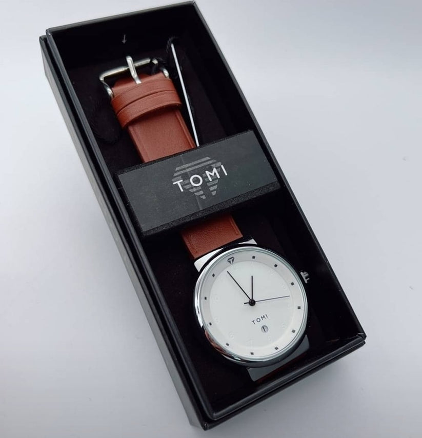TOMI T-091 Business Watch Round Dial Date Quartz