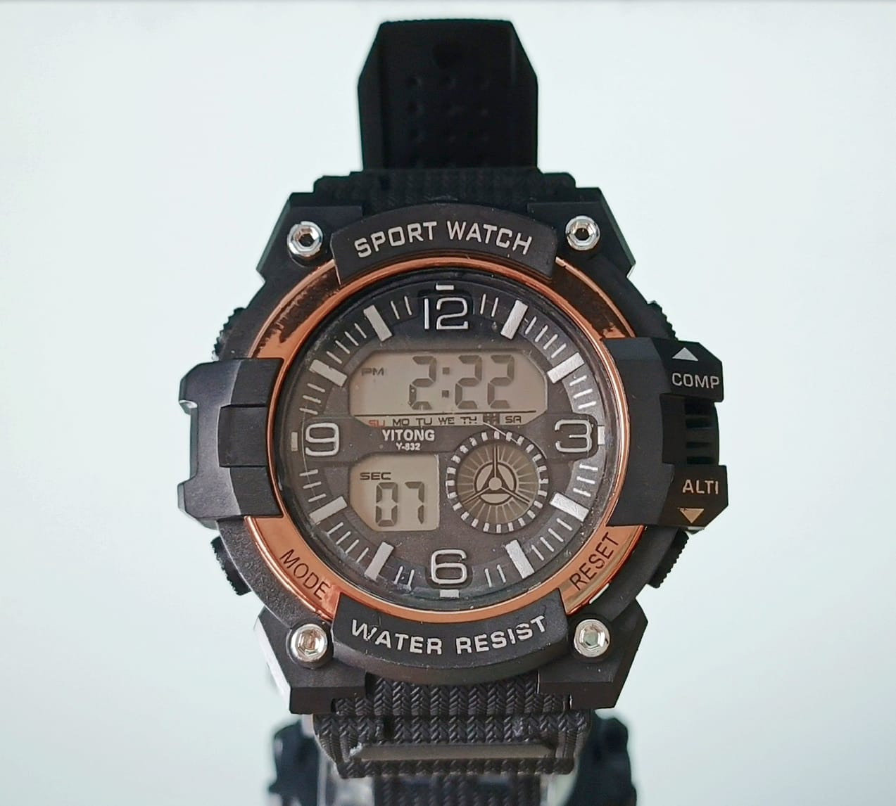 Yitong Multi-Color LED Sports Watch – 6 Light Modes, Date, Day, Alarm & Stopwatch