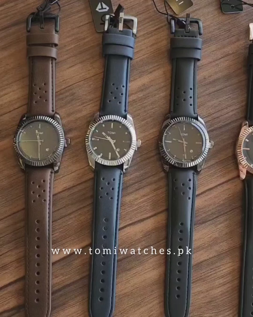 TOMI T-098 Men's Watch Date Quartz Round Shape Dial Leather Straps