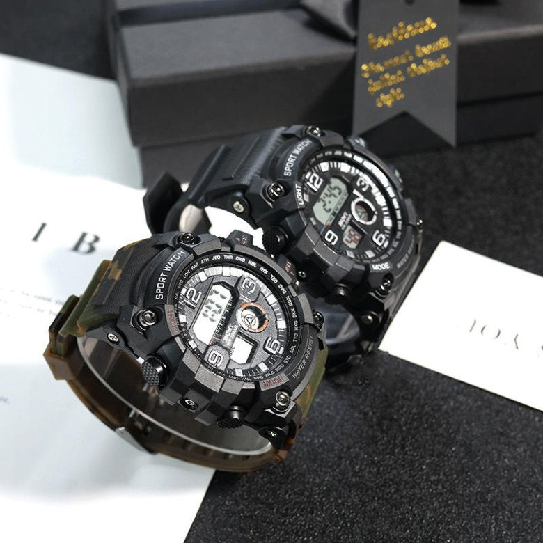 High Quality Men Round Outdoor Sports Waterproof Watch With Male Digital Display New Strap Type